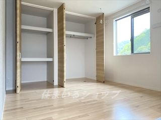 広島市安佐北区三入５丁目のアパートの収納|大型クローゼット