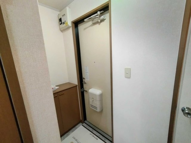 メゾングレース広面Ａ201の玄関