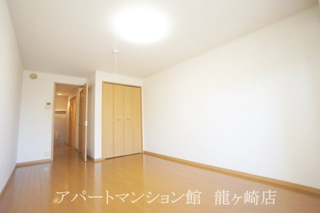 プリマ・レーベンの居間・リビング