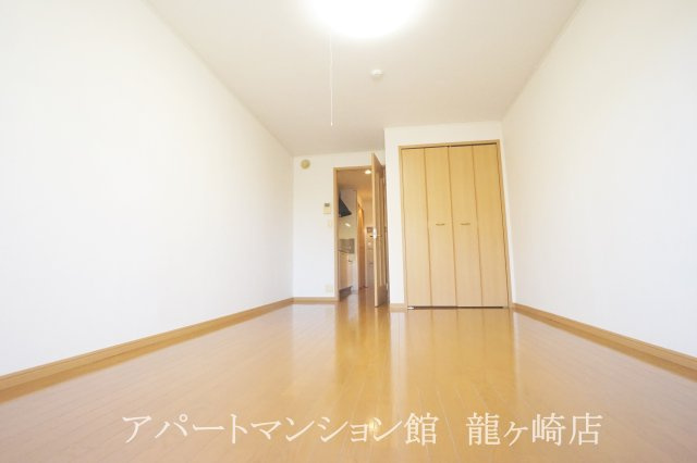 プリマ・レーベンの居間・リビング