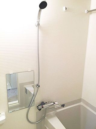 グランフォース森下の浴室