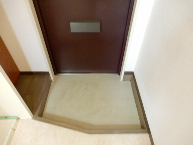 ルミエール明石の玄関