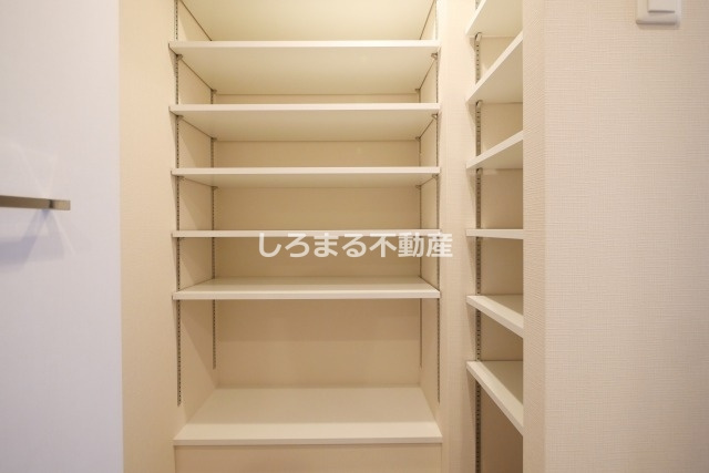 ラ　フェリーチェ難波の収納