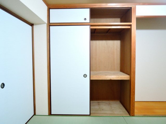 ドムス西高槻の収納