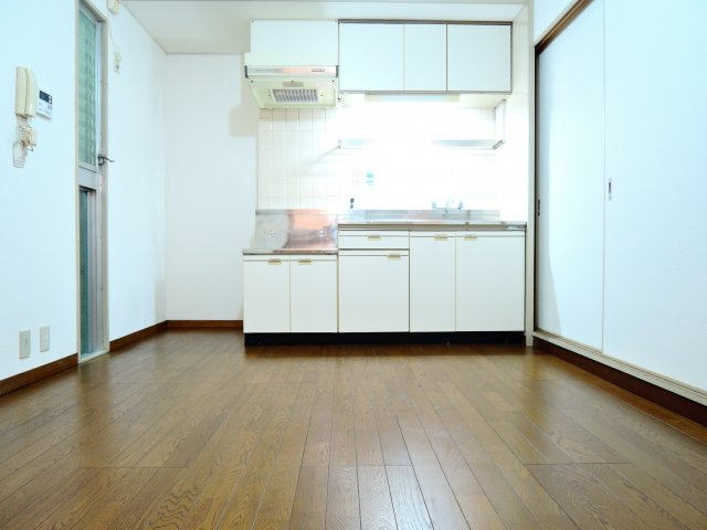 ドムス西高槻の居間・リビング