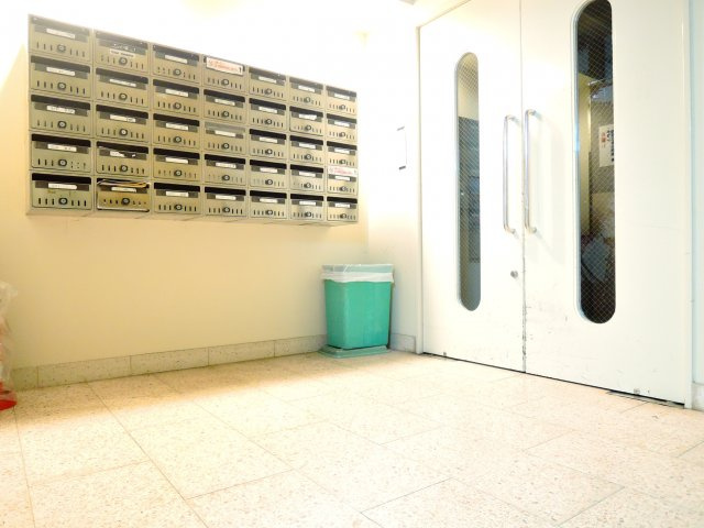 ドムス西高槻のロビー