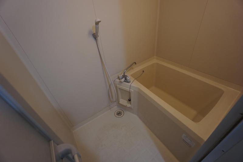 ドムス西高槻の浴室