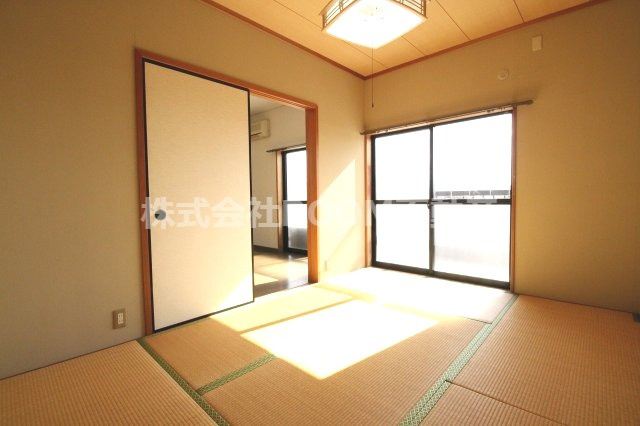 ピュアコート高橋の和室