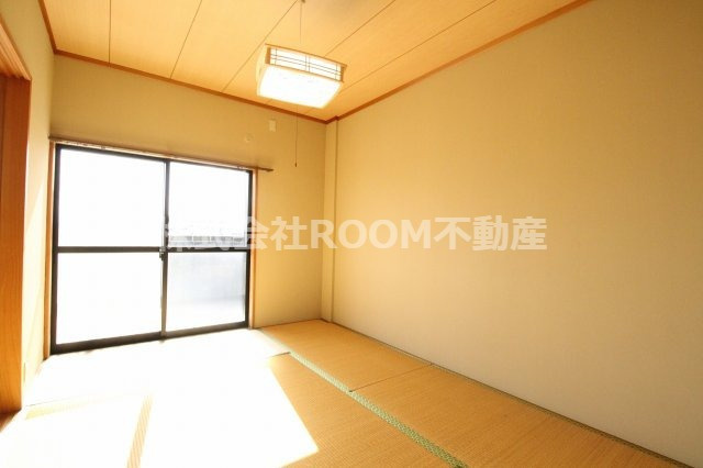 ピュアコート高橋の和室