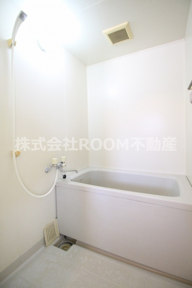 ピュアコート高橋の浴室