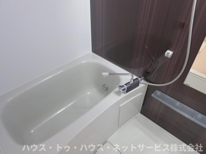 Bella Luce (ﾍﾞﾗﾙｰﾁｪ)の浴室