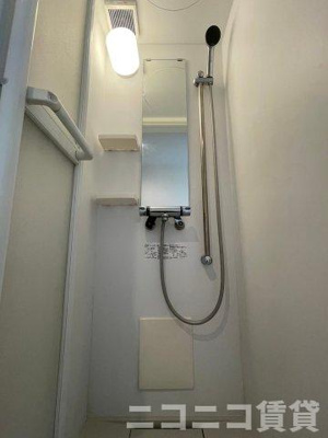 【シャワールーム】 | LALA FLAT | 別号室イメージの為、現状を優先致します。