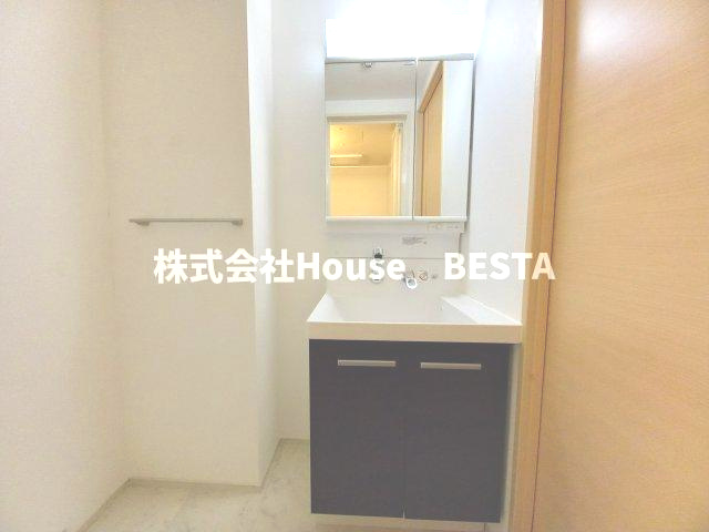 メルディアキューブ新長田の独立洗面台