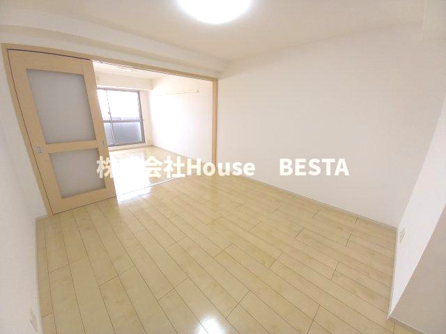 メルディアキューブ新長田の寝室