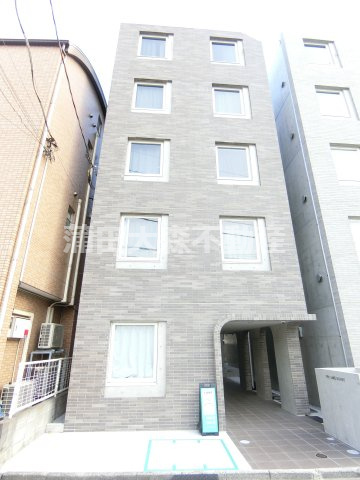 FRC梅屋敷の外観