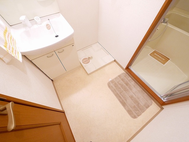 グレースコート恋の窪の洗面所|スペースが確保できる洗面所です