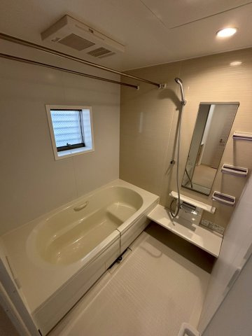 ヴィブレハイム・Ｋの寝室