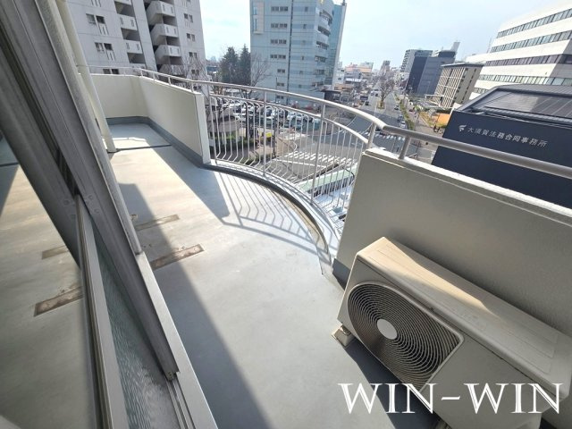グリーンパーク吉田のバルコニー