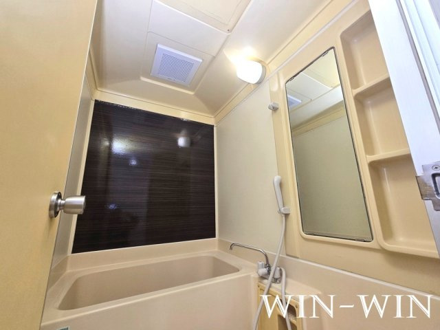 グリーンパーク吉田の浴室