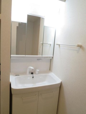 フォー　シュラインＢの洗面所