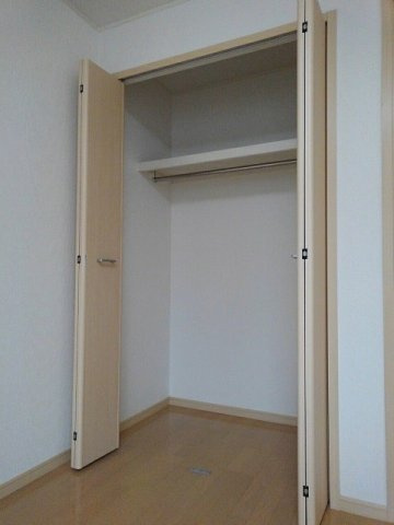 ブライトガーデンの収納