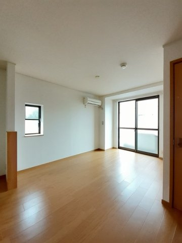 セレーノ城北の居間・リビング