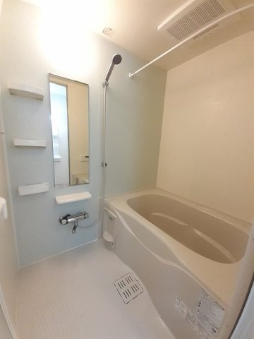 ルミナスしまだⅡの浴室