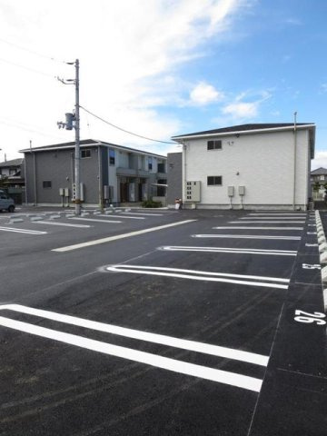 リバーサイドテラス　Ⅱの駐車場