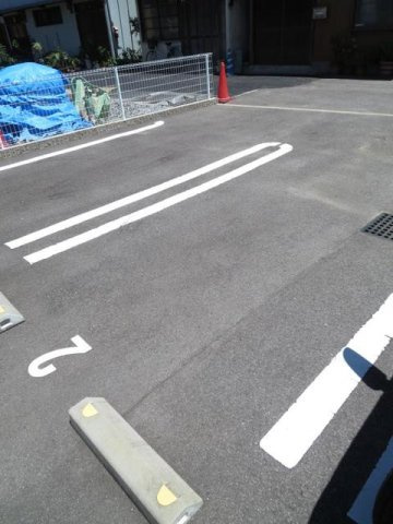 セレノ城南Ａの駐車場