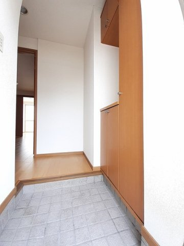 ラ　フォレ　ドゥ・シュッドの玄関