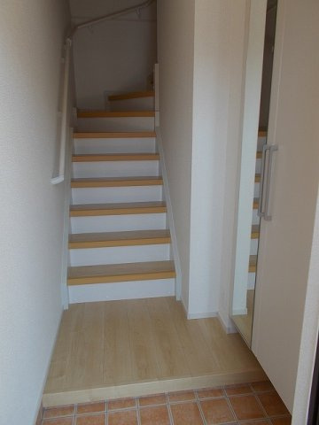 クラールプレディエＥの玄関