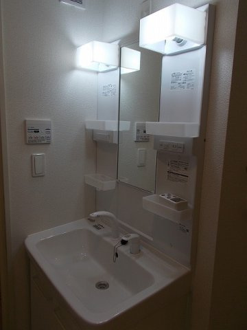 クラールプレディエＥの洗面所