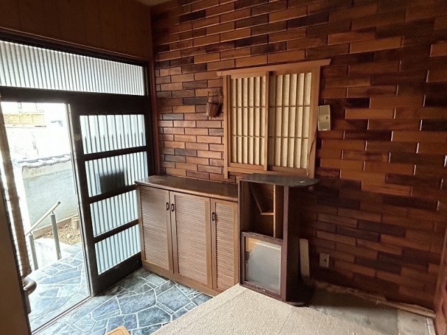 各務原市つつじが丘6丁目の玄関