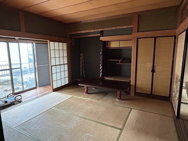各務原市つつじが丘6丁目の和室