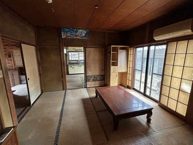 各務原市つつじが丘6丁目の和室