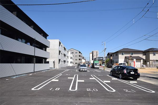 ピース リベルタ kita sako（C棟）の駐車場|ピース リベルタ kita sako（C棟）