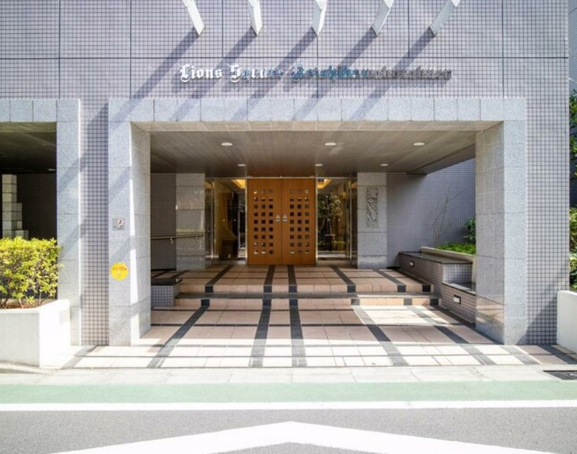 【エントランス】