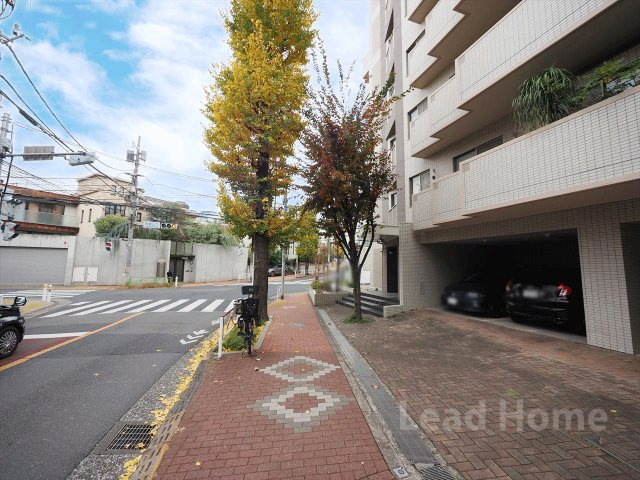 【その他】 | 東急ドエル・アルス目黒青葉台 | 前面道路