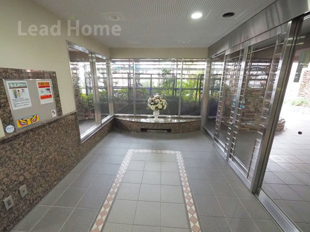 【エントランス】 | ルイシャトレ自由が丘