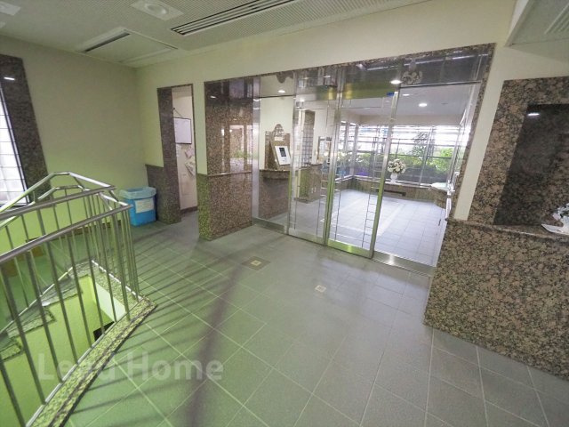 【エントランス】 | ルイシャトレ自由が丘