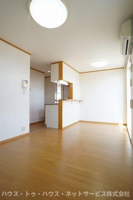 パインヒルズＡの居間・リビング