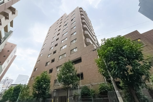 【外観】 | パルテール目黒青葉台 | 目黒区青葉台4丁目に建つ「パルテール目黒青葉台」。地下2階付地上13階建・総戸数62戸のマンションです。