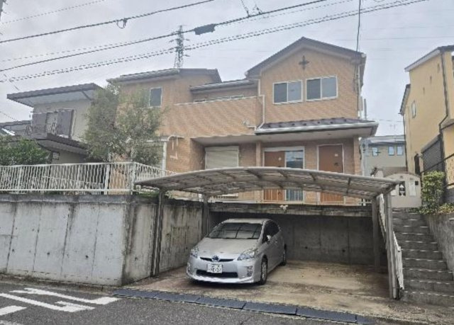 横浜市戸塚区上矢部町　中古戸建【仲介手数料無料】カースペース2台の外観