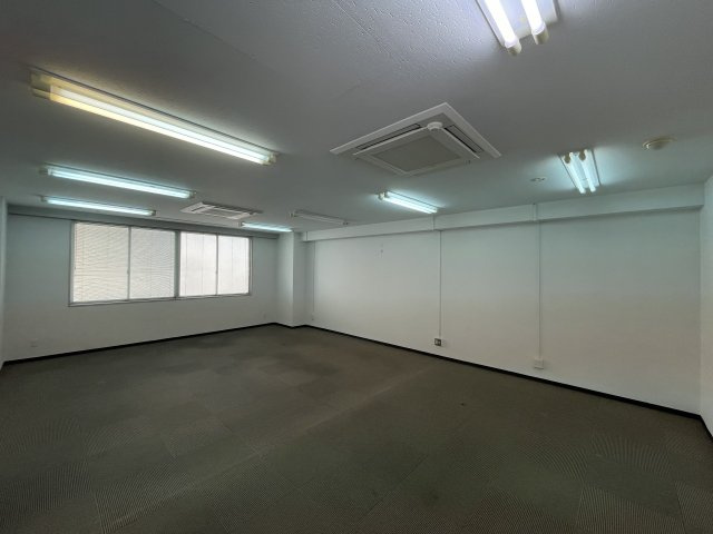 野田屋町JNビルの内装