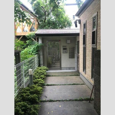 【エントランス】 | レヴィニオン駒沢