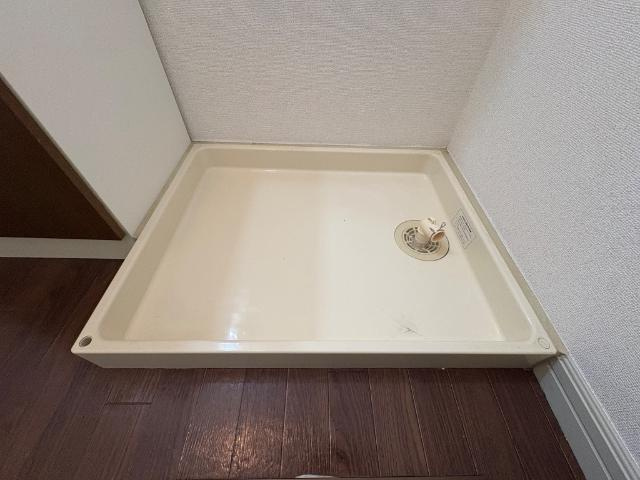 コンフォルト・パレスＢ棟のその他|洗濯機置場