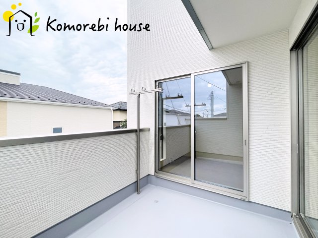 鴻巣松原　3期　新築一戸建て　リーブルガーデン　02のバルコニー|陽当たり良好なバルコニーです