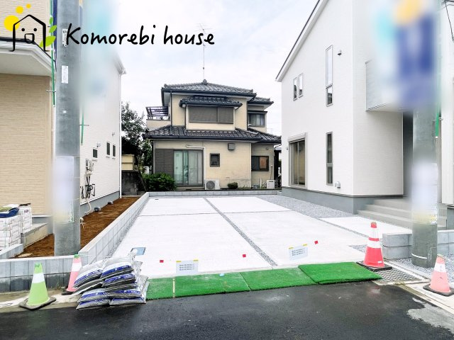 鴻巣松原　3期　新築一戸建て　リーブルガーデン　02の駐車場|駐車場の用意があります
