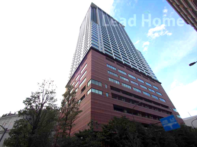 【外観】 | クロスエアタワー | 目黒区大橋1丁目に建つ「クロスエアタワー」。地下2階付地上42階建・総戸数697戸のタワーマンションです。