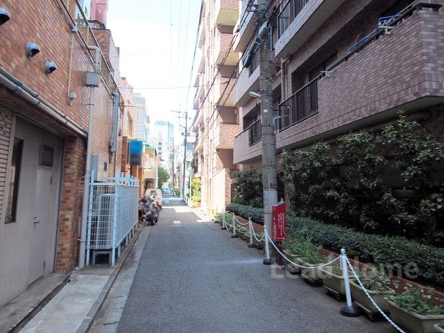 【その他】 | クレッセント目黒青葉台 | 前面道路